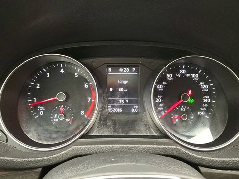 Used 2017 Volkswagen Passat 1.8T SE w/ SE Lighting Package image 13