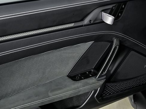 Used 2025 Porsche 911 GT3 RS RWD image 11