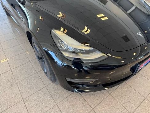 Used 2018 Tesla Model 3 Mid Range RWD image 8