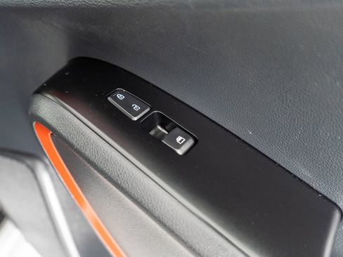 Used 2023 Kia Soul GT-Line FWD image 9