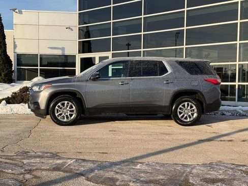 Used 2021 Chevrolet Traverse LS image 6