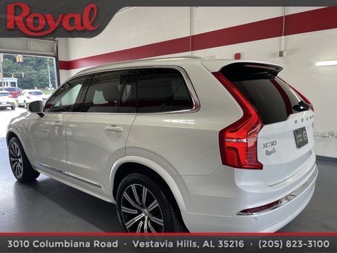 Certified 2025 Volvo XC90 B5 Core AWD/4WD image 6