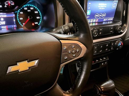 Used 2019 Chevrolet Colorado Z71 AWD/4WD image 22