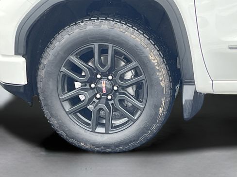 Used 2023 GMC Sierra 1500 Pro w/ Graphite Edition image 9