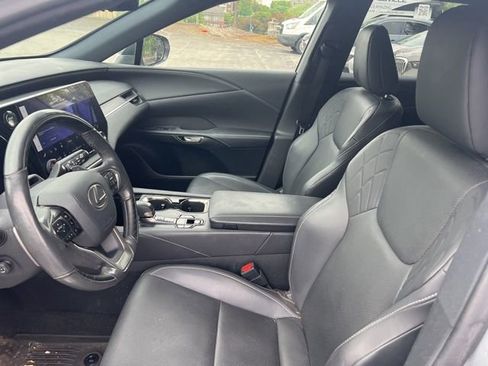 Used 2023 Lexus RX 350h w/ Accessory Package (2T) AWD/4WD image 11