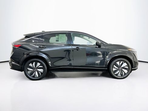 Used 2025 Nissan Ariya AWD image 10