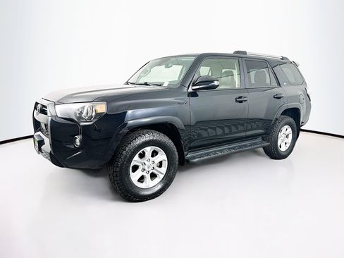 Used 2021 Toyota 4Runner SR5 Premium AWD/4WD image 3
