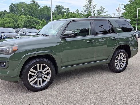 Used 2022 Toyota 4Runner TRD Sport w/ Technology Package AWD/4WD image 5
