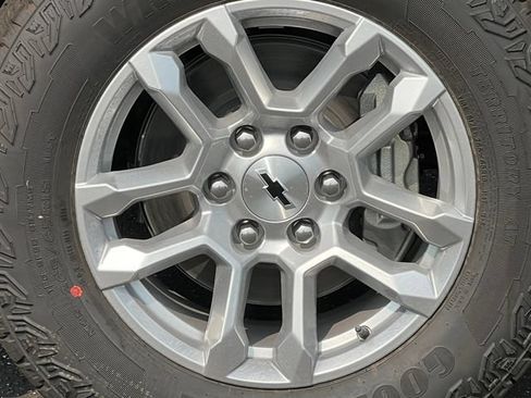New 2026 Chevrolet Silverado 1500 RST AWD/4WD image 11