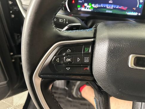 Certified 2023 Jeep Grand Cherokee Trailhawk w/ Advanced Protech Group II AWD/4WD image 14
