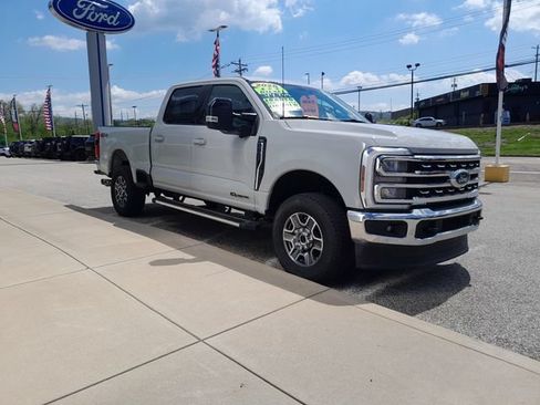 Used 2026 Ford F250 Lariat AWD/4WD image 2