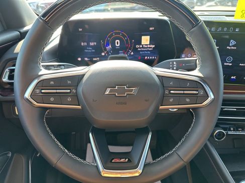 Used 2025 Chevrolet Traverse Z71 w/ Enhanced Driving Package image 26