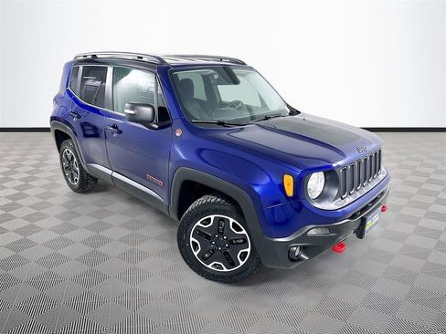 Used 2016 Jeep Renegade Trailhawk image 1