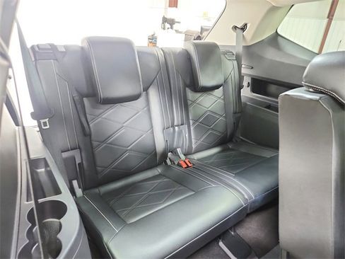 Used 2024 Volkswagen Atlas SE image 39