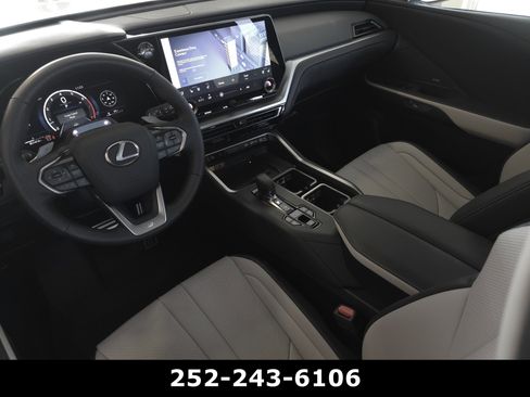 Used 2025 Lexus TX 350 AWD w/ Technology Package image 15