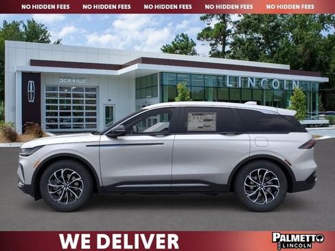 New 2026 Lincoln Nautilus Premier AWD/4WD image 3