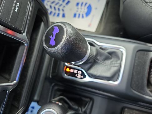 Certified 2021 Jeep Wrangler Sport AWD/4WD image 20