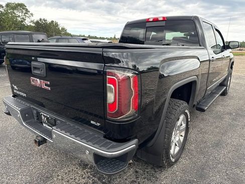 Used 2017 GMC Sierra 1500 SLT w/ SLT Preferred Package AWD/4WD image 6