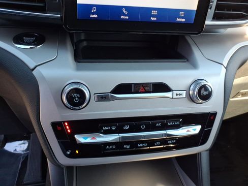 Certified 2024 Ford Explorer XLT w/ Equipment Group 202A image 18