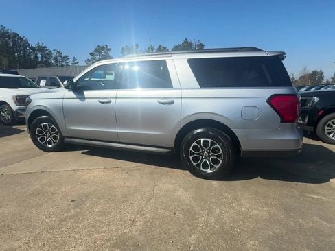 Used 2024 Ford Expedition Max XLT image 4