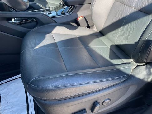 Certified 2023 Kia Telluride EX w/ EX Captain's Chair Package AWD/4WD image 23