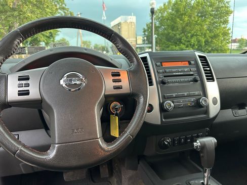 Used 2012 Nissan Frontier PRO-4X w/ Pro-4x Luxury Pkg AWD/4WD image 11