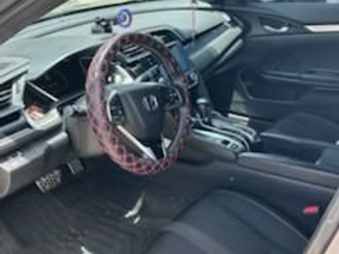 Used 2020 Honda Civic Sport image 4