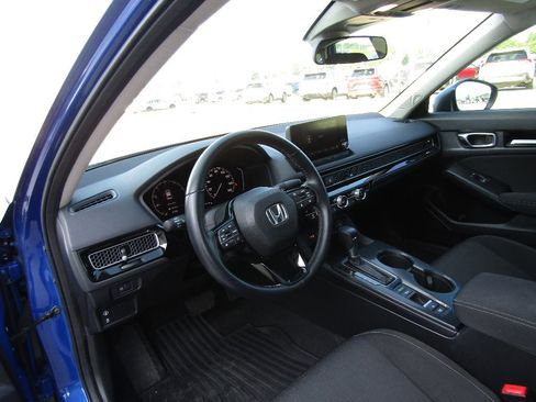 Used 2022 Honda Civic EX image 10