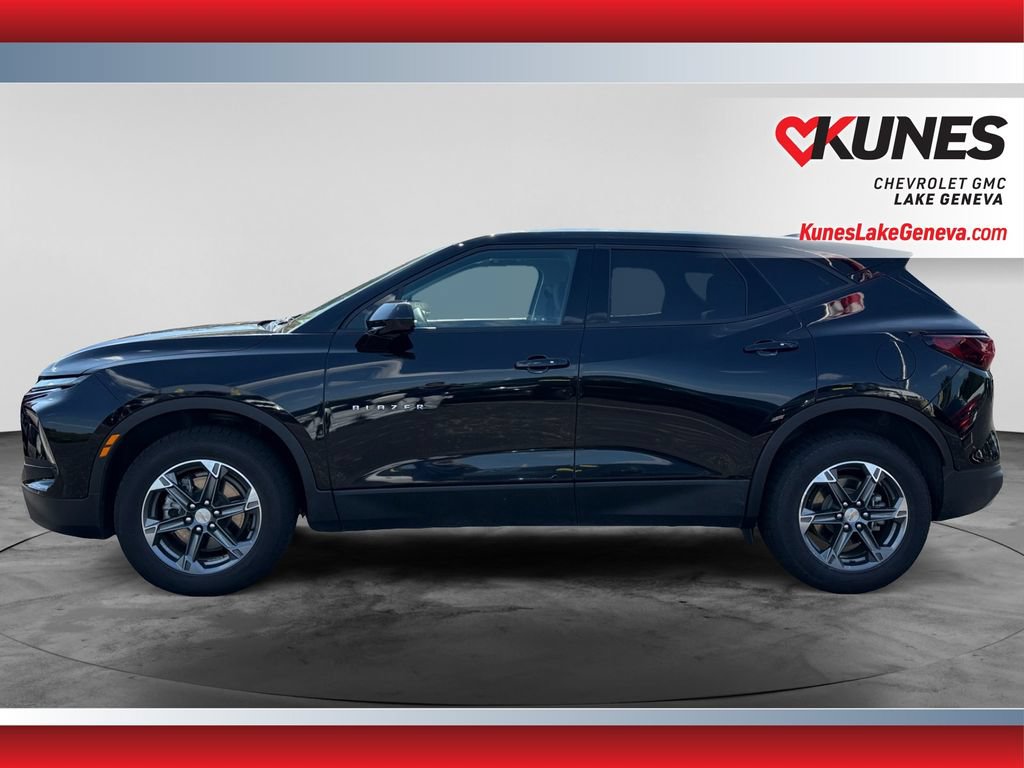 Used 2025 Chevrolet Blazer LT AWD/4WD image 5