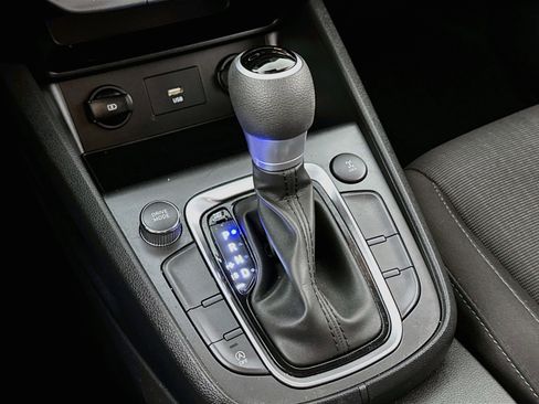 Used 2023 Hyundai Kona SEL image 18