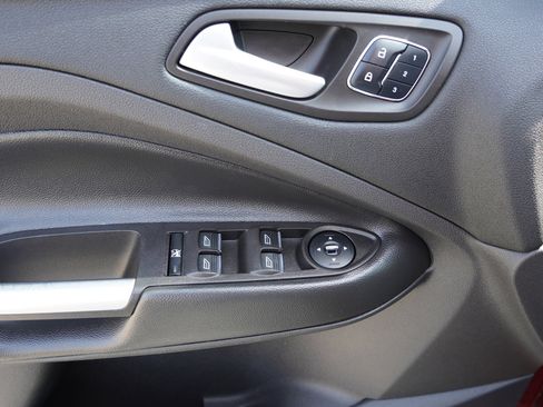 Used 2016 Ford Escape Titanium image 20