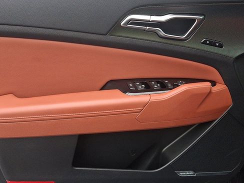 Used 2023 Kia Sportage SX Prestige image 12