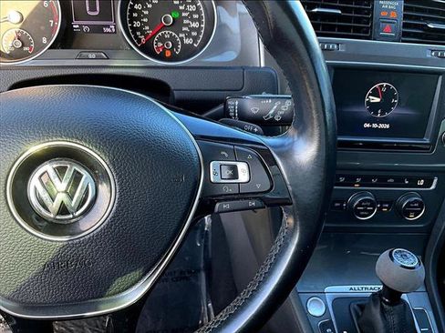 Used 2017 Volkswagen Golf Alltrack SEL AWD/4WD image 19
