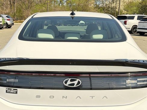 Certified 2025 Hyundai Sonata SEL FWD image 29