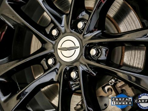 Used 2022 Chrysler Pacifica Touring image 39