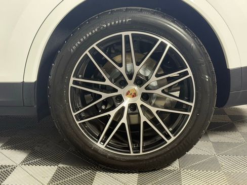 New 2026 Porsche Cayenne Coupe image 12