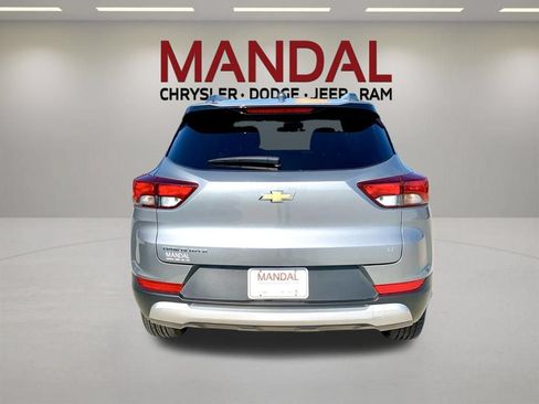 Used 2025 Chevrolet TrailBlazer LT FWD image 6