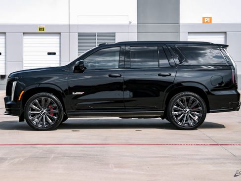 Used 2026 Cadillac Escalade V w/ LPO, Floor Liner Package image 6