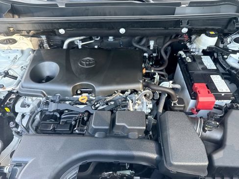 Used 2025 Toyota RAV4 LE FWD image 17