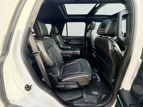 Used 2018 Ford Expedition Limited w/ Equipment Group 301A image 32