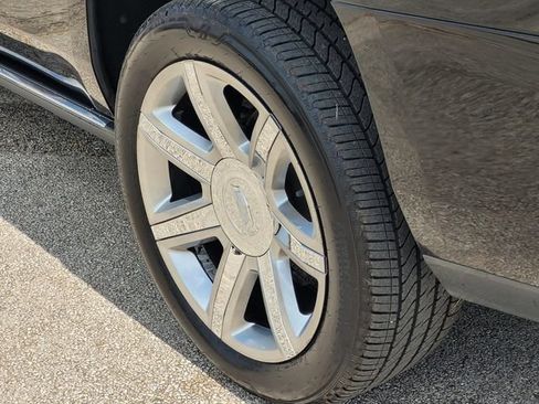 Used 2015 Cadillac Escalade Premium AWD/4WD image 8