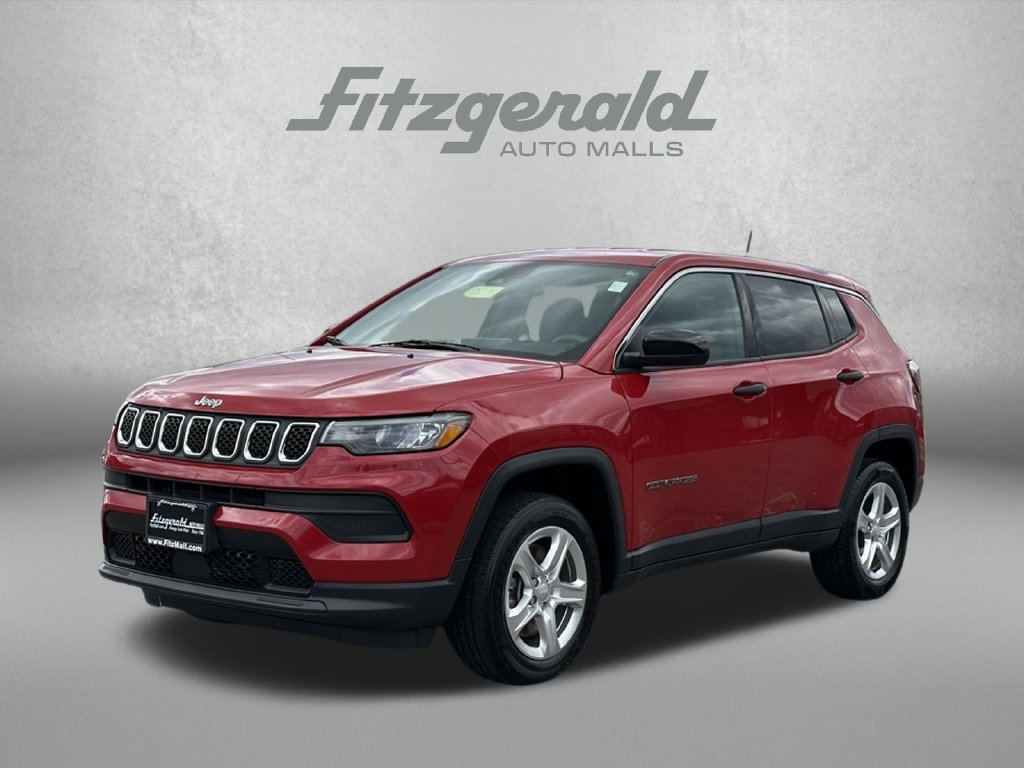 Used 2023 Jeep Compass Sport AWD/4WD image 2