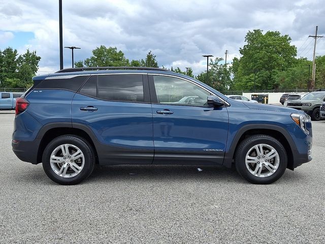 Used 2024 GMC Terrain SLE w/ Driver Convenience Package AWD/4WD image 10