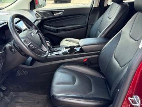 Certified 2018 Ford Edge Titanium w/ Technology Package AWD/4WD image 15