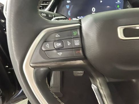 Used 2023 Jeep Grand Cherokee 30th Anniversary AWD/4WD image 16