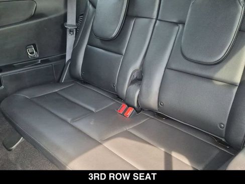 Used 2020 Ford Explorer XLT w/ Equipment Group 202A AWD/4WD image 26