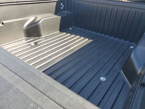 Certified 2022 Toyota Tacoma SR5 image 28