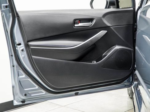 Used 2022 Toyota Corolla SE image 39