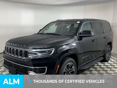 Used 2023 Jeep Wagoneer Series II AWD/4WD image 4