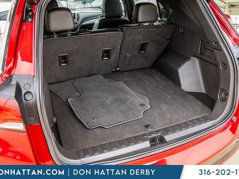 Used 2023 Chevrolet Equinox RS w/ RS Leather Package image 28